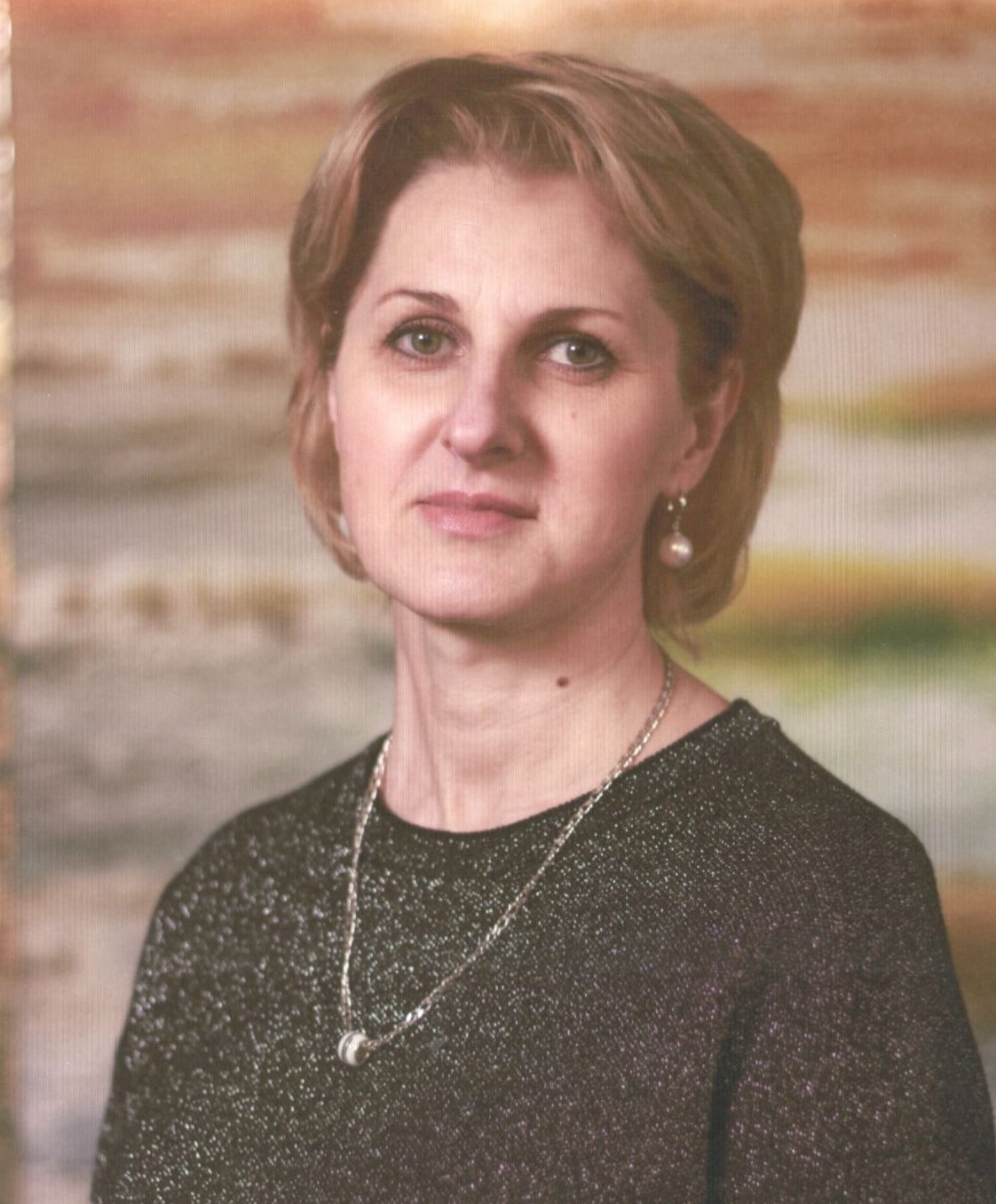Попова Ирина Владимировна.